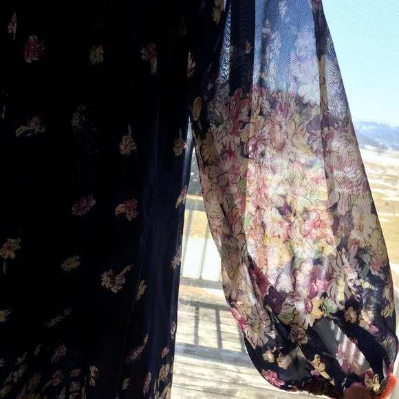 DJT Floral Dress NWOT Size M with  3/4 sleeve - Picture 12 of 12